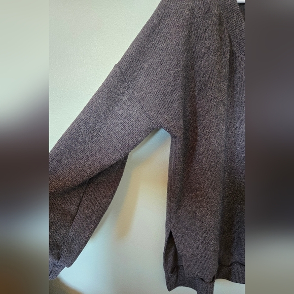 Talulah Dark Gray V-neck Sweater Size Medium - Picture 3 of 5